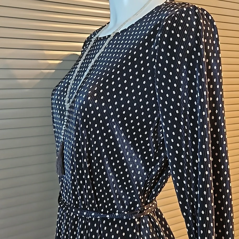 Flattering stretch chiffon type office top polka dot blouse will fit UK 12-14-16 - Picture 8 of 15